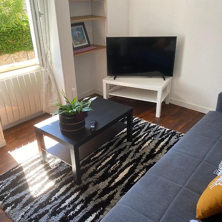 Haut De Jardin Dans Une Maison Dijon Bagian luar foto