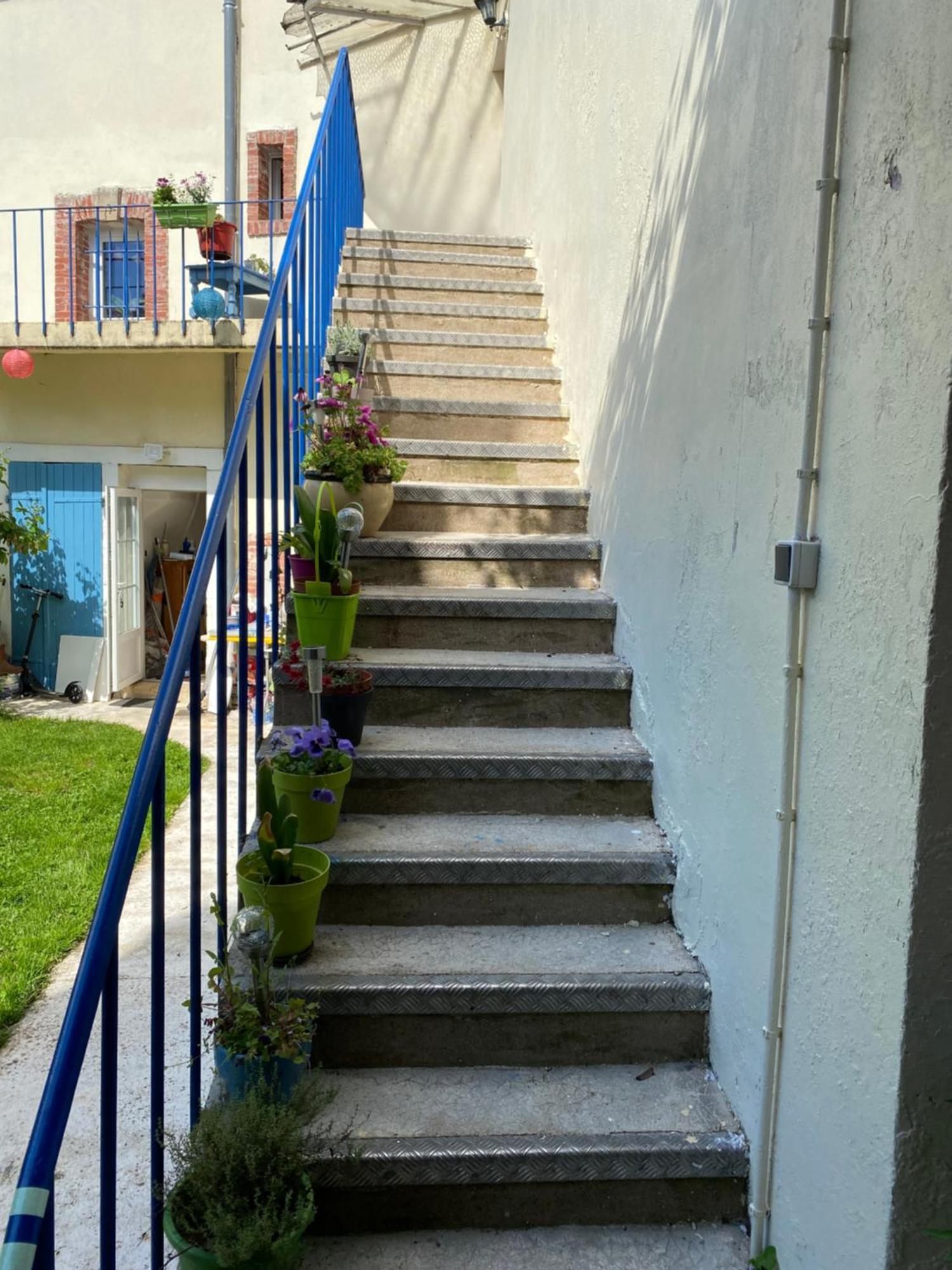 Haut De Jardin Dans Une Maison Dijon Bagian luar foto